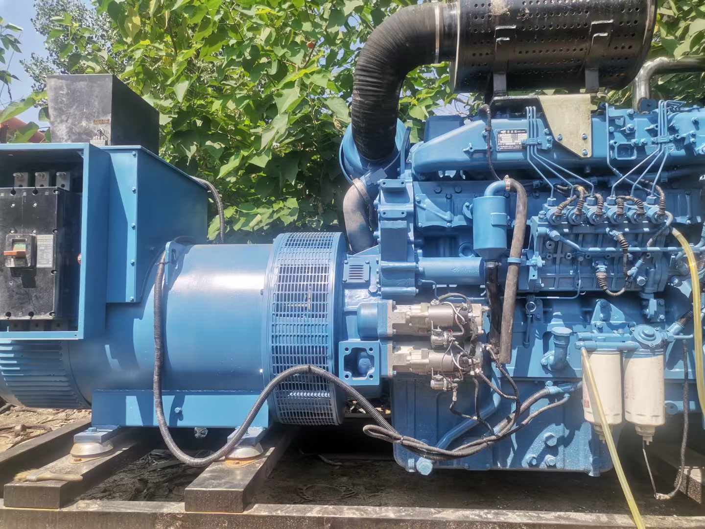 英山详细说明降低 800kW 柴油发电机输出电流波动的方法